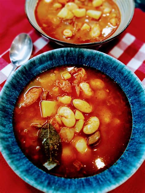 Veganské kari z bílých fazolí